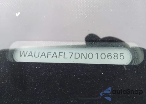 2013 Audi A4 2.0T Premium z USA, uszkodzony, nr VIN WAUAFAFL7DN010685